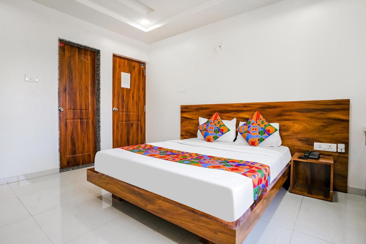 Fabhotel Omkar Executive - Nr International Airport Pune